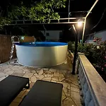 Alena Pensión 3*