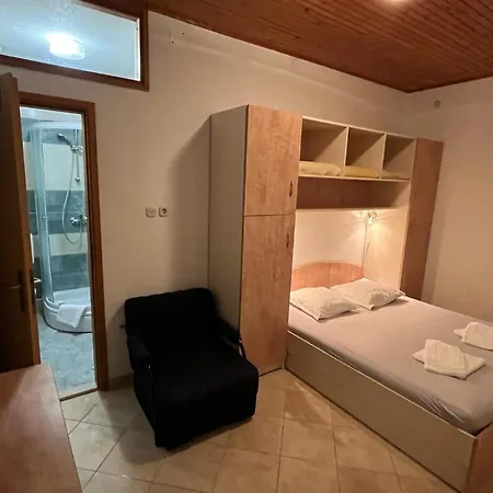 Alena 3* Živogošće