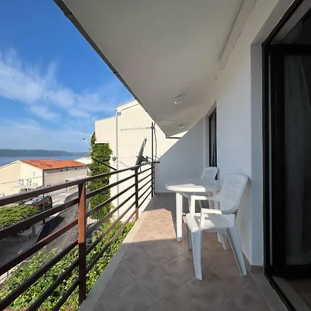 Alena 3* Živogošće