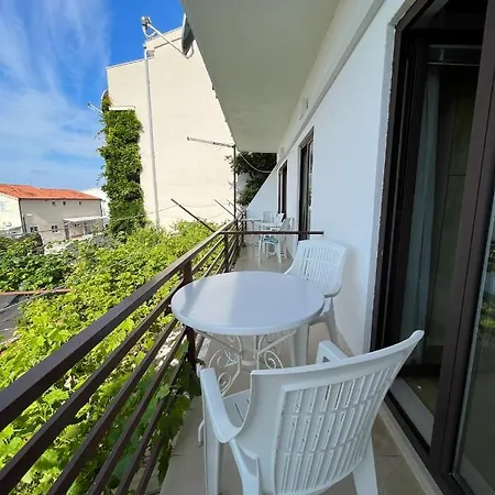 Alena Pensionat Živogošće