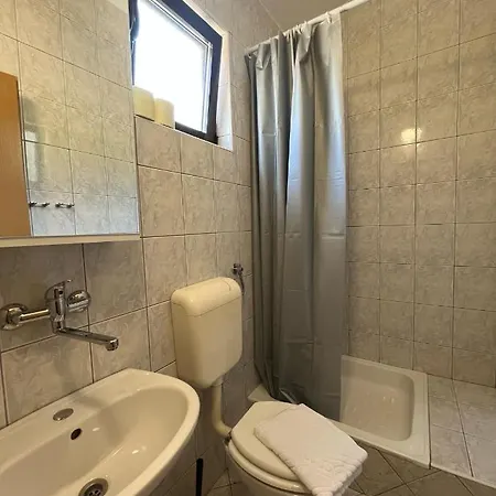 Alena Pensionat Živogošće